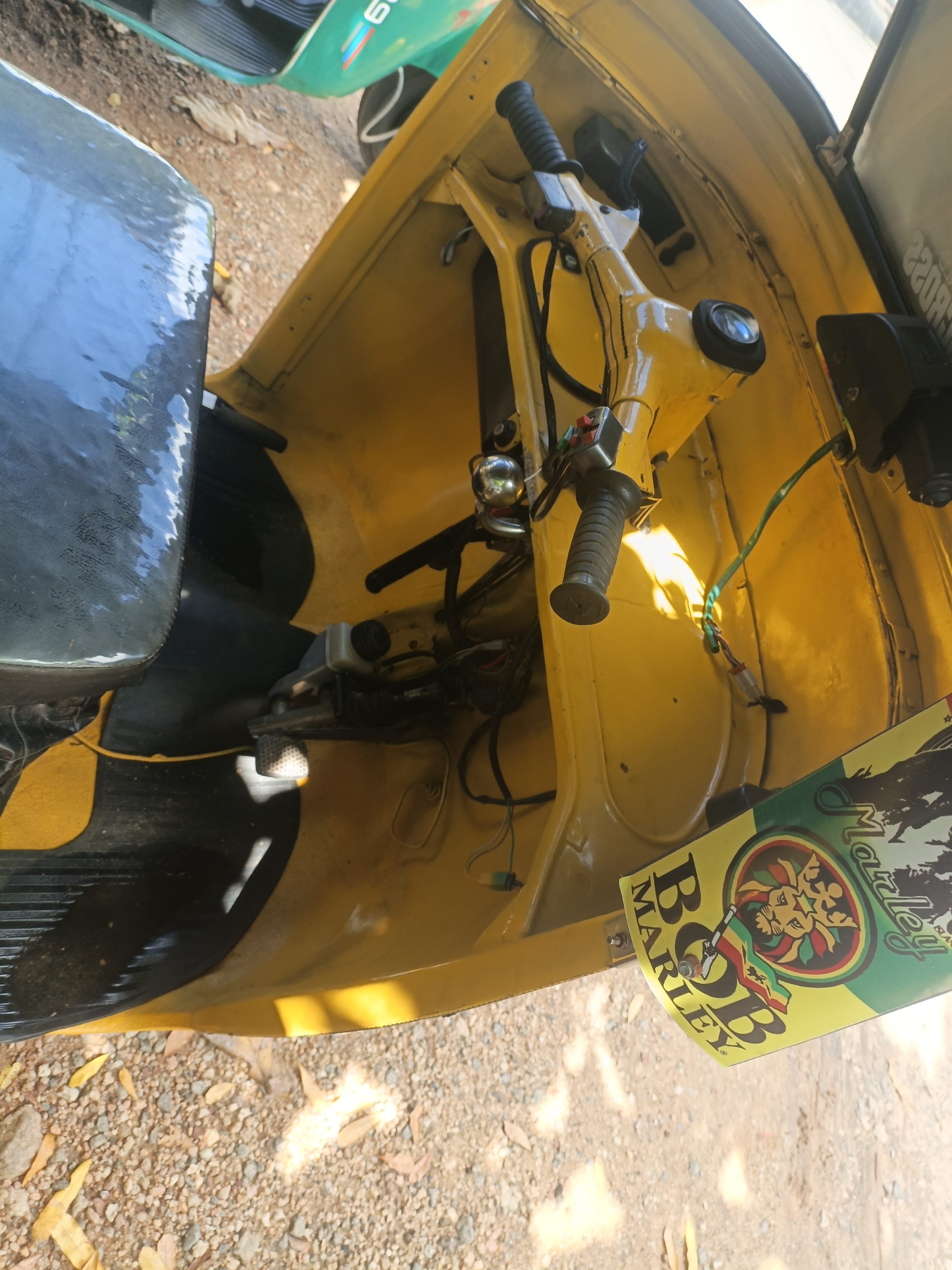 Bajaj 2 stroke 2000 - භාවිතා කරන ලද ත්‍රිරෝද රථය sale in Sri Lanka - patpat.lk
