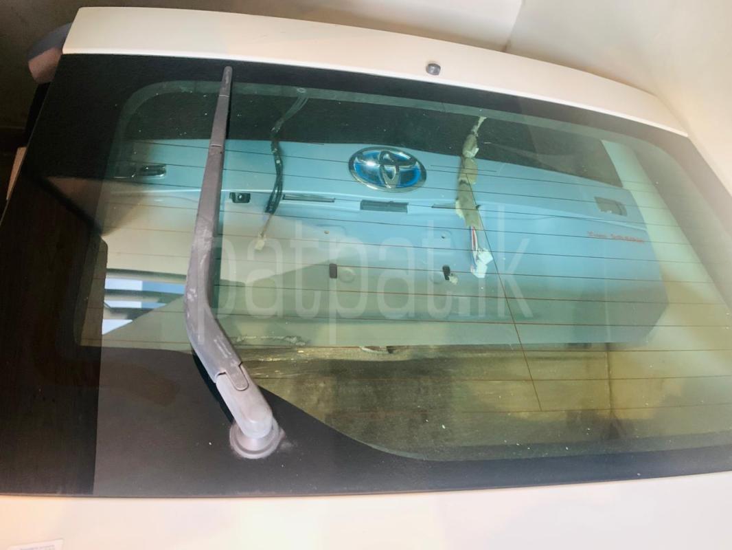 Toyota Prius Zvw20 Dicky Door