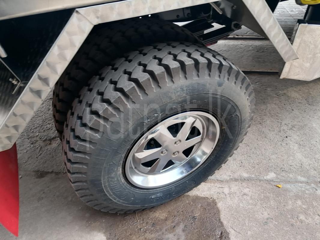 Advertisement image 5