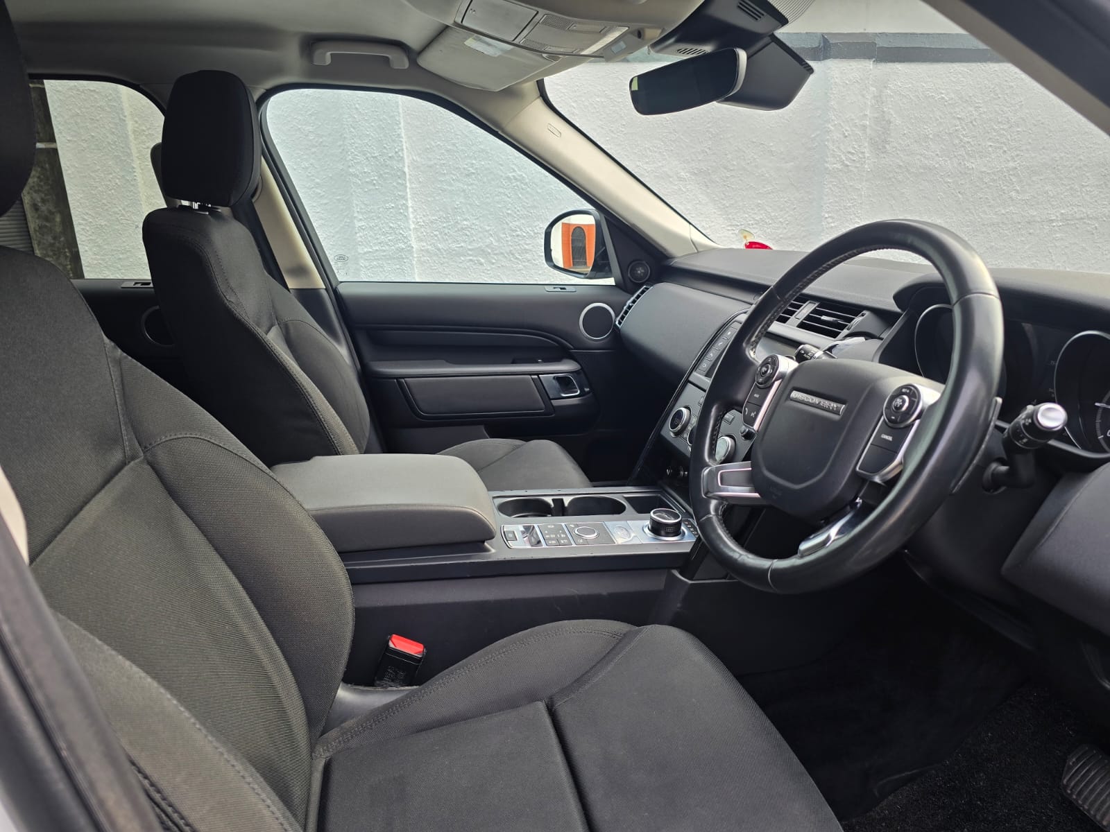 Land Rover Discovery 2017 - பயன்படுத்தப்பட்டது SUV sale in Sri Lanka - patpat.lk