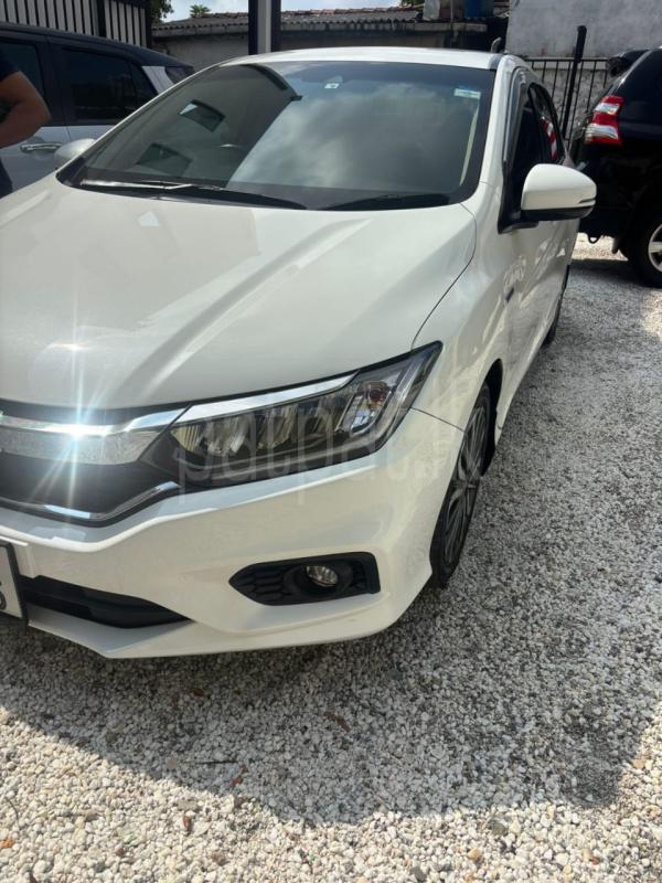 Honda Grace 2018 - Used Car sale in Sri Lanka - patpat.lk