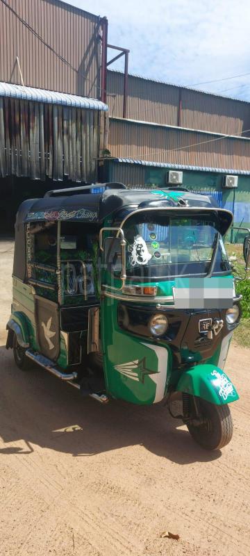 Bajaj Three Wheel 2014 - Used Three wheeler sale in Sri Lanka - patpat.lk