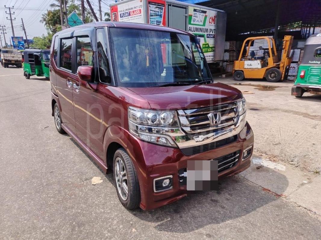 Honda N BOX 2016 - பயன்படுத்தப்பட்டது வேன் sale in Sri Lanka - patpat.lk