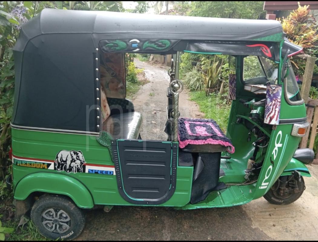 Bajaj Three Wheel 2007 - பயன்படுத்தப்பட்டது முச்சக்கர வண்டி sale in Sri Lanka - patpat.lk