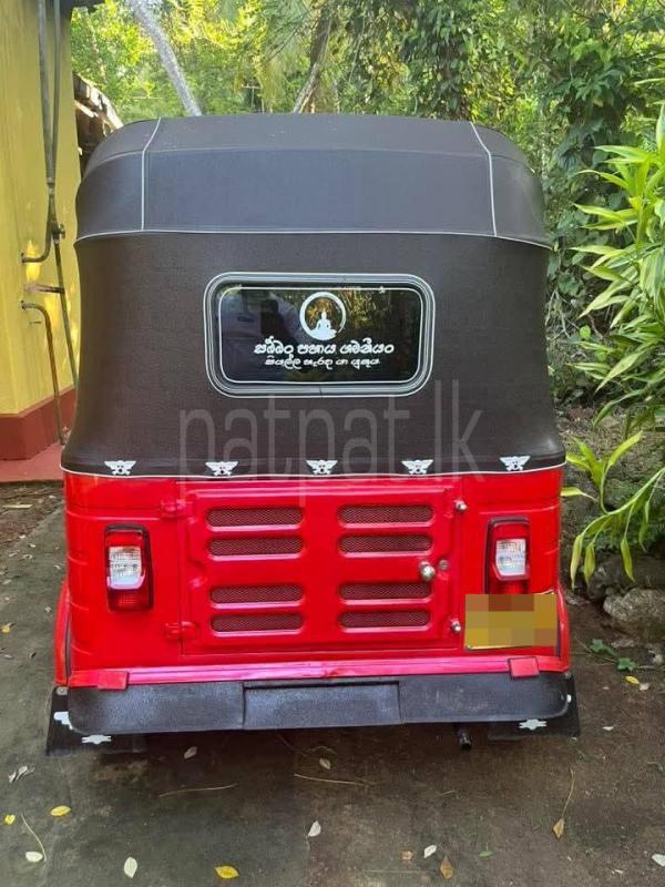 Bajaj Three Wheel 2006 - பயன்படுத்தப்பட்டது முச்சக்கர வண்டி sale in Sri Lanka - patpat.lk