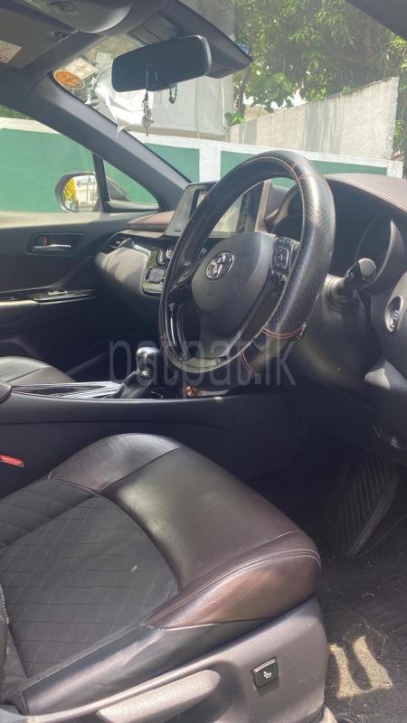 Toyota CHR 2018 - பயன்படுத்தப்பட்டது SUV sale in Sri Lanka - patpat.lk