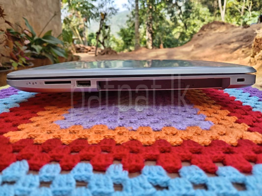 HP Laptop (Intel i3 6th Gen, 8GB RAM, SSD + HDD)