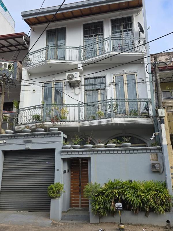 House for Sale in Wellawatta (Colombo 06) ads-image-1