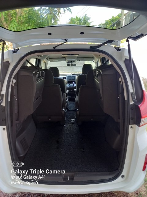 Honda Freed 2017 - Used Car sale in Sri Lanka - patpat.lk