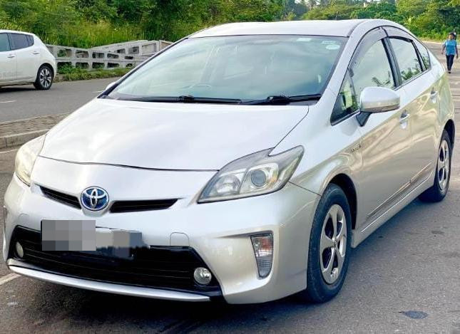 Toyota Prius 2012 - Used Car sale in Sri Lanka - patpat.lk