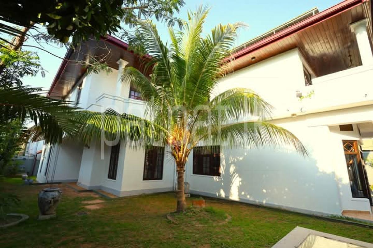 Advertisement image 5