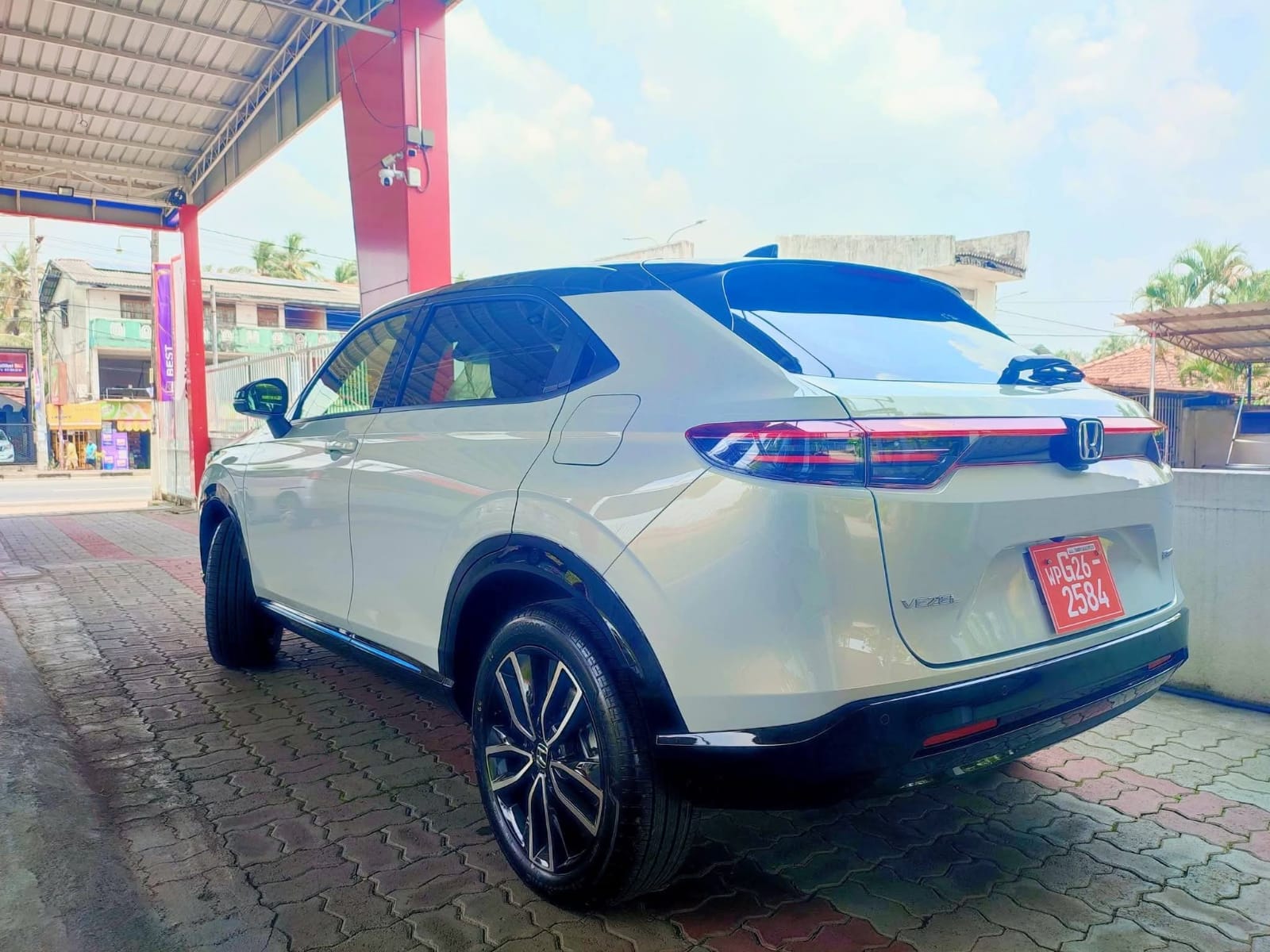 Advertisement image 5