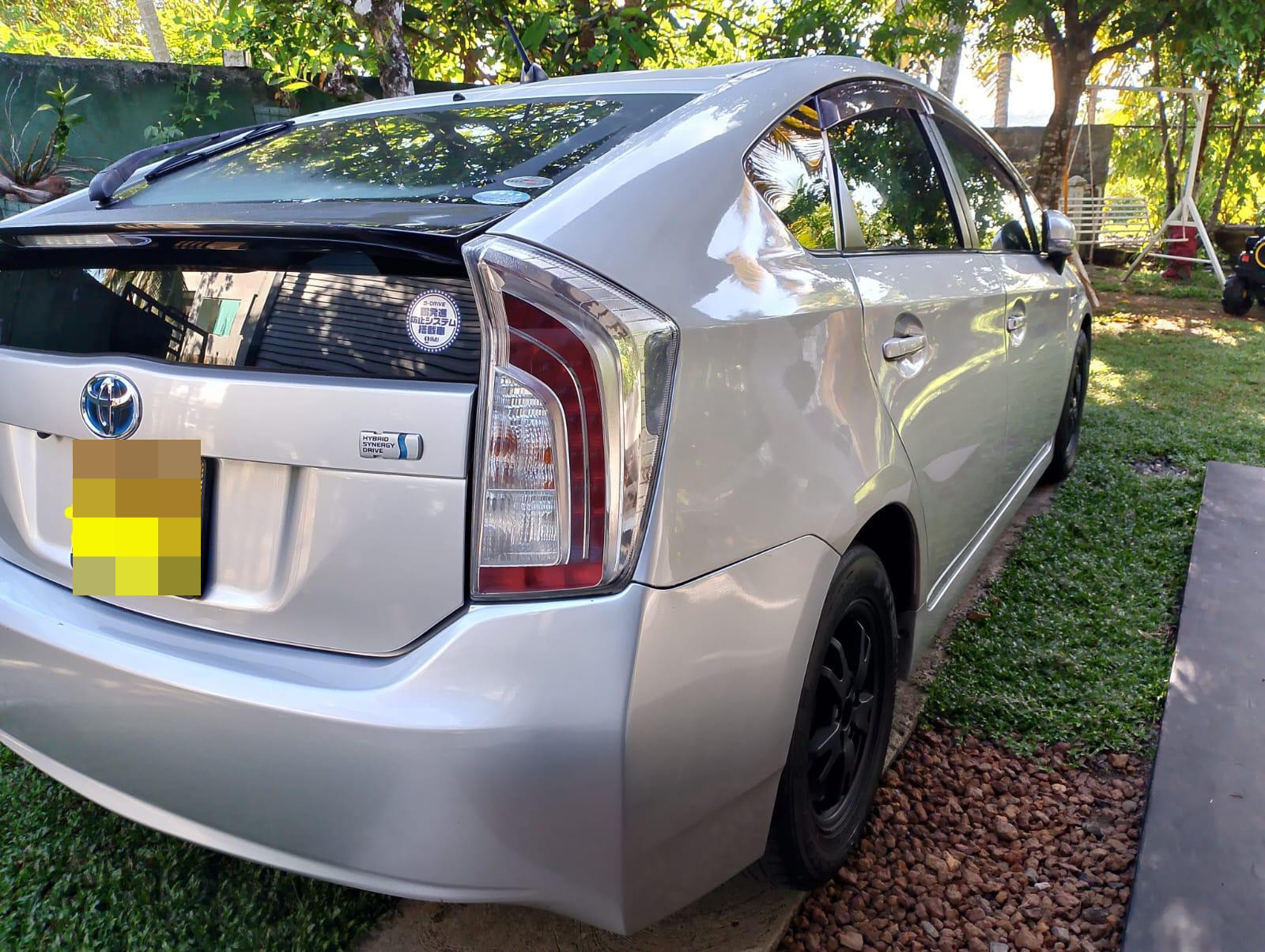 Toyota Prius 2013 - Used Car sale in Sri Lanka - patpat.lk