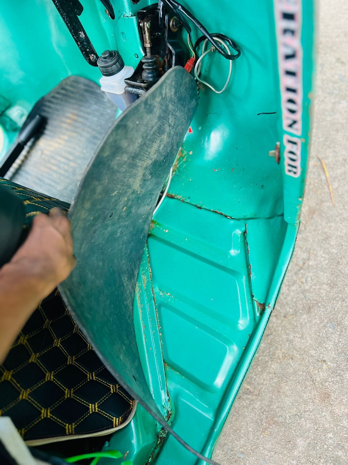 Bajaj 2 stroke 2003 - பயன்படுத்தப்பட்டது முச்சக்கர வண்டி sale in Sri Lanka - patpat.lk