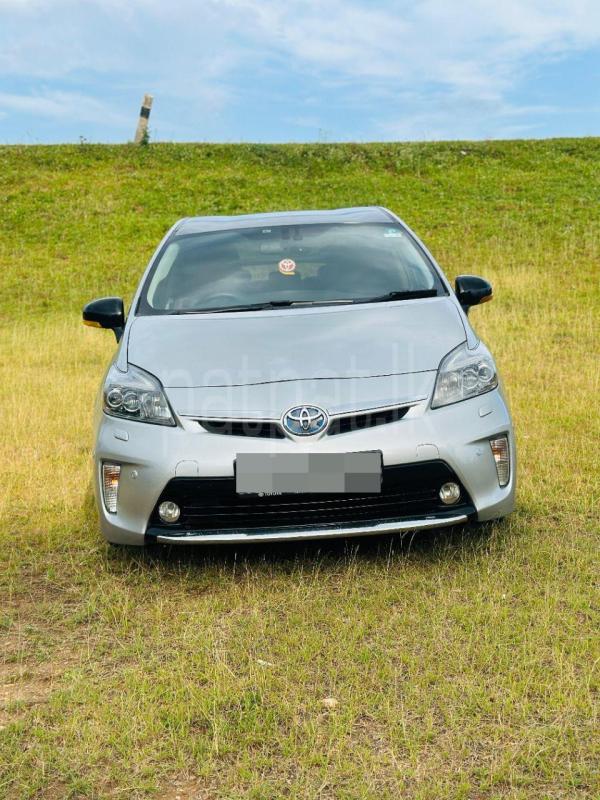 Toyota Prius 2014 - Used Car sale in Sri Lanka - patpat.lk