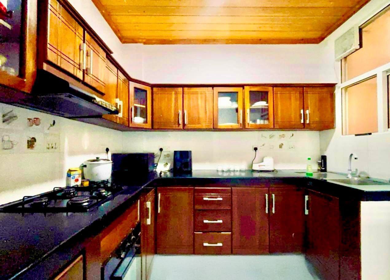 Unfurnished Apartment for Sale in Wellawatta (Colombo 06)