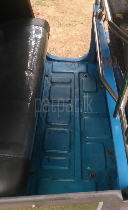 Bajaj 4 stroke 2010 - பயன்படுத்தப்பட்டது முச்சக்கர வண்டி sale in Sri Lanka - patpat.lk