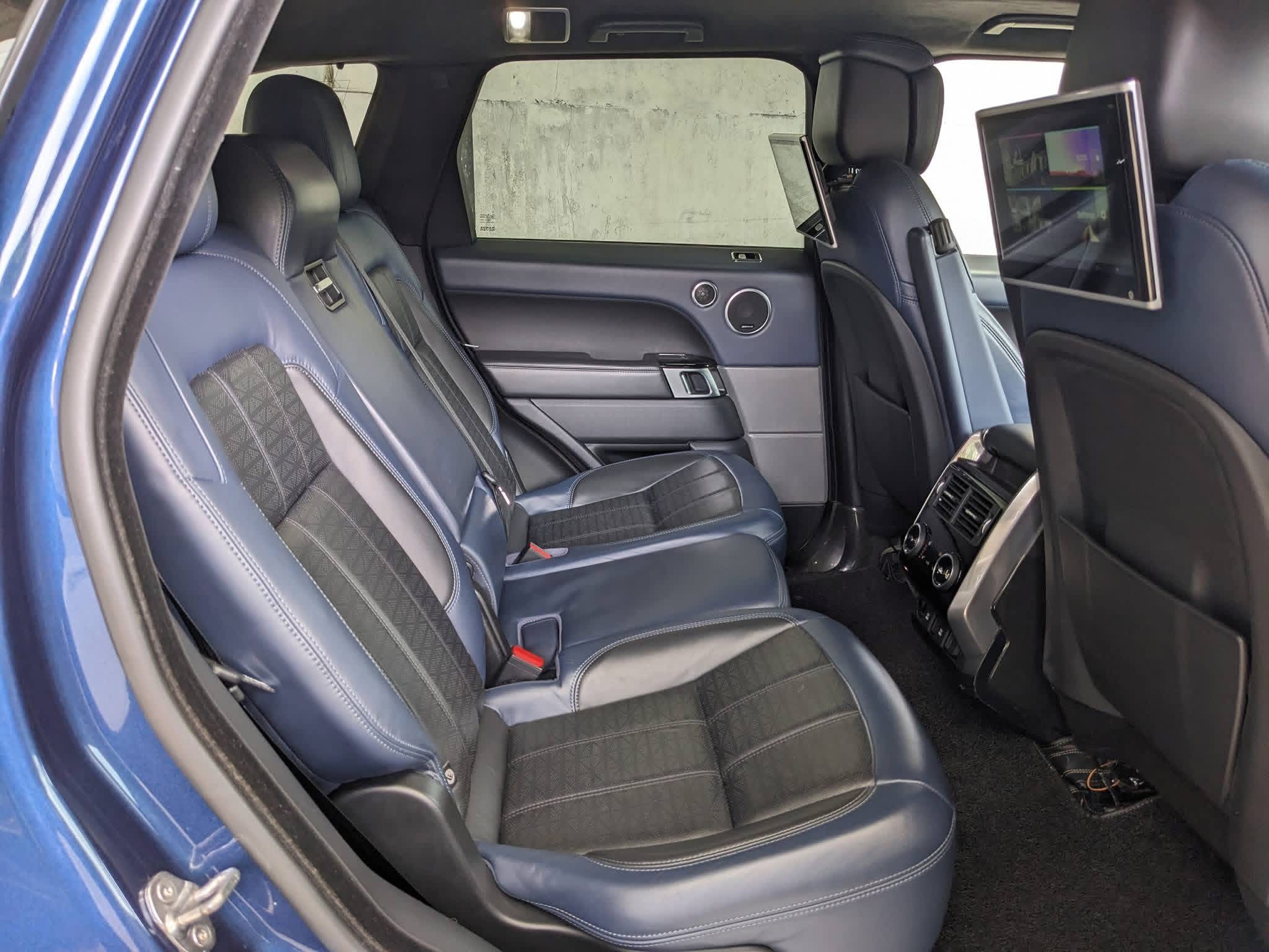 Land Rover Range Rover 2018 - பயன்படுத்தப்பட்டது SUV sale in Sri Lanka - patpat.lk