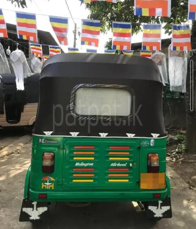 Bajaj 2 stroke 2006 - பயன்படுத்தப்பட்டது முச்சக்கர வண்டி sale in Sri Lanka - patpat.lk