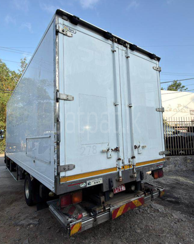 Isuzu Forward 2017 - අලුත් ට්‍රක් රථය sale in Sri Lanka - patpat.lk