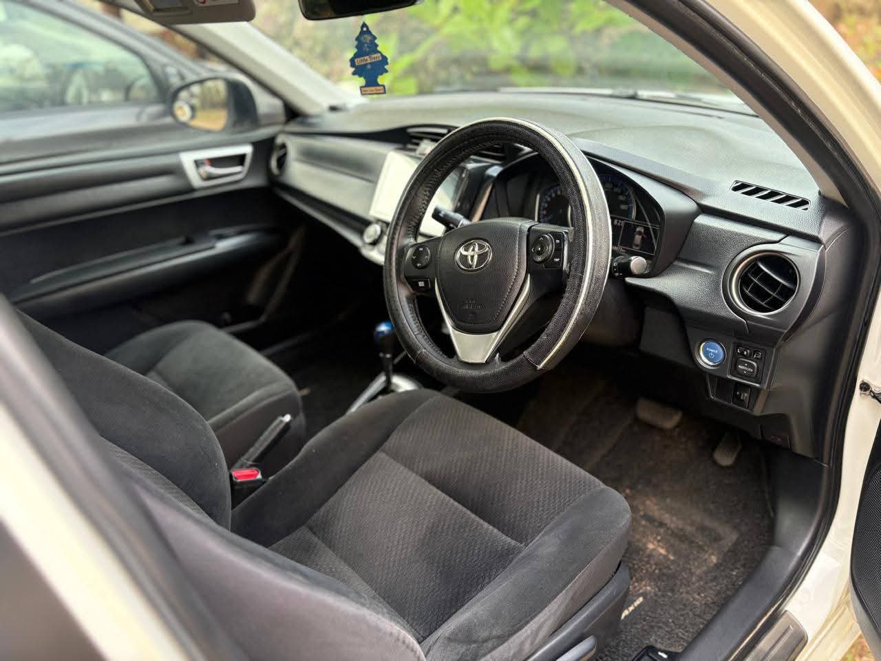 Toyota Axio 2014 - භාවිතා කරන ලද කාර් sale in Sri Lanka - patpat.lk