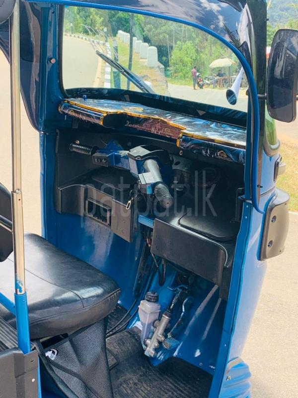 Bajaj 4 stroke 2015 - Used Three wheeler sale in Sri Lanka - patpat.lk