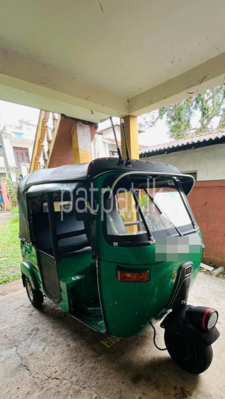 Bajaj 2 stroke 2005 - பயன்படுத்தப்பட்டது முச்சக்கர வண்டி sale in Sri Lanka - patpat.lk