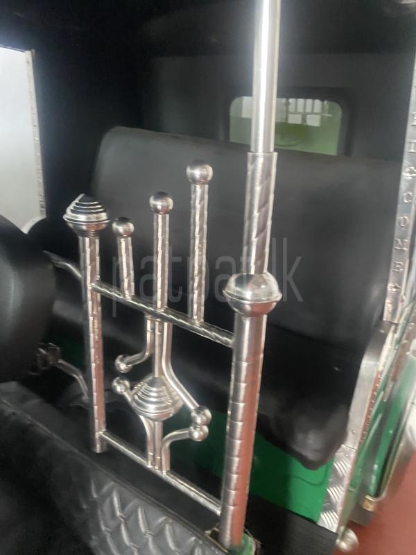 Bajaj Three Wheel 2015 - பயன்படுத்தப்பட்டது முச்சக்கர வண்டி sale in Sri Lanka - patpat.lk