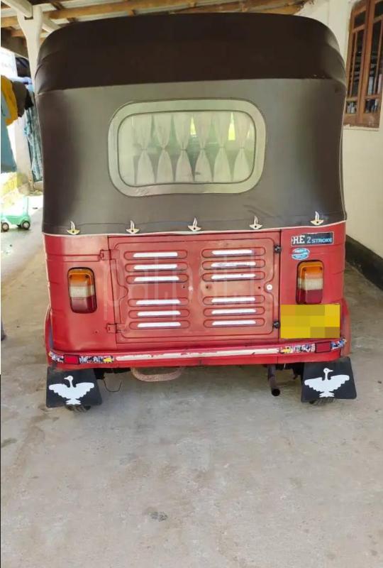 Bajaj Three Wheel 2006 - பயன்படுத்தப்பட்டது முச்சக்கர வண்டி sale in Sri Lanka - patpat.lk