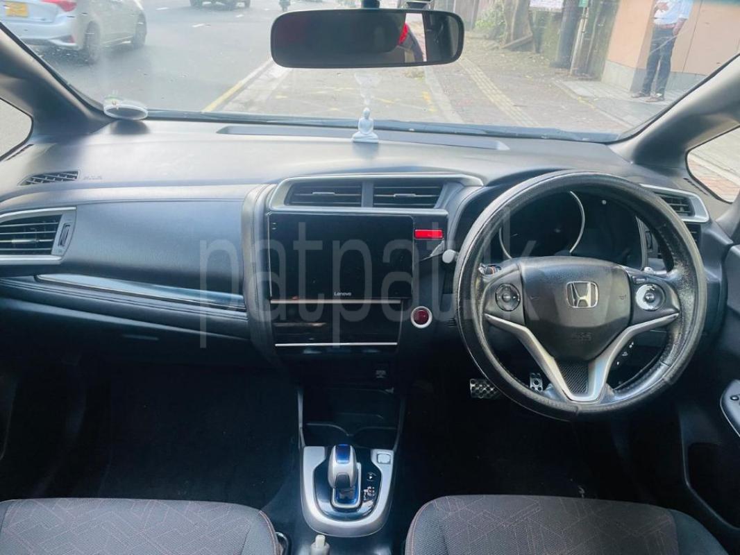 Advertisement image 6