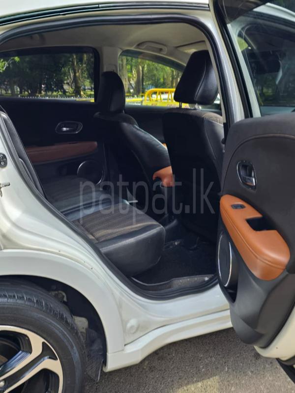 Advertisement image 6