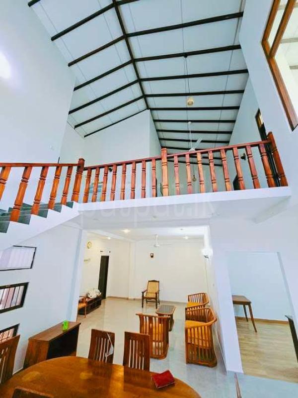 House for Sale in Athurugiriya