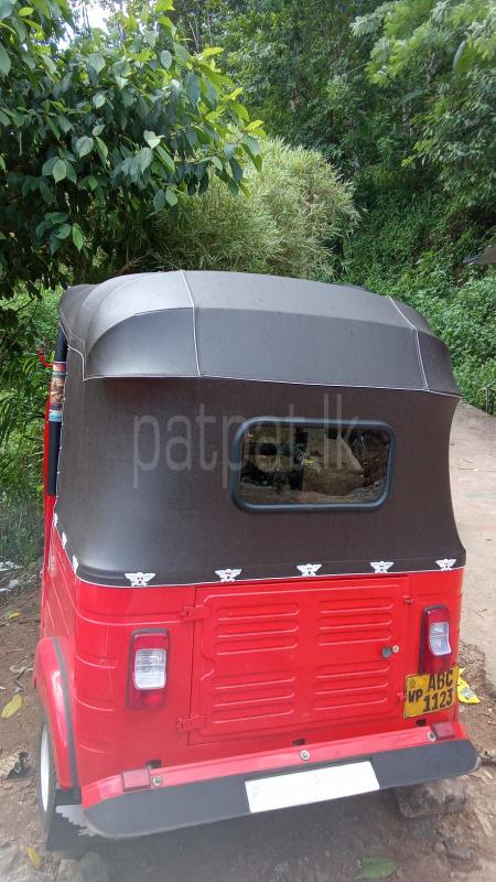 Bajaj Three Wheel 2015 - பயன்படுத்தப்பட்டது முச்சக்கர வண்டி sale in Sri Lanka - patpat.lk