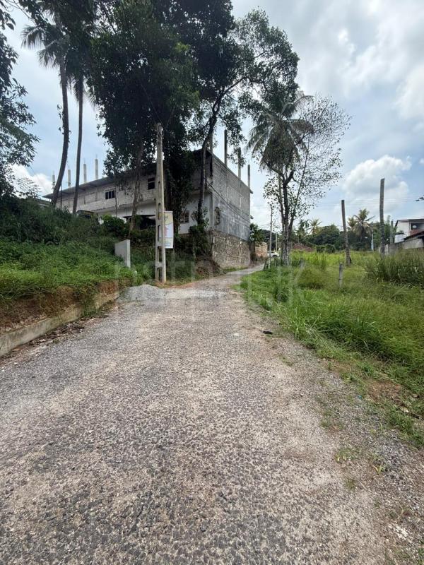 Residential Land for Sale in Mattegoda