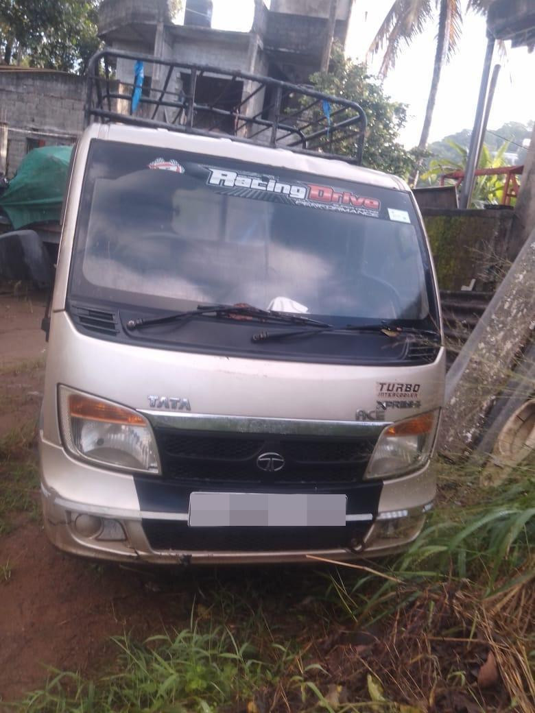 Dimo Lokka 2015 - Used Truck sale in Sri Lanka - patpat.lk