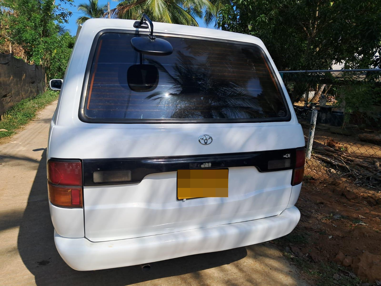 Toyota TownAce 1992 - Used Van sale in Sri Lanka - patpat.lk
