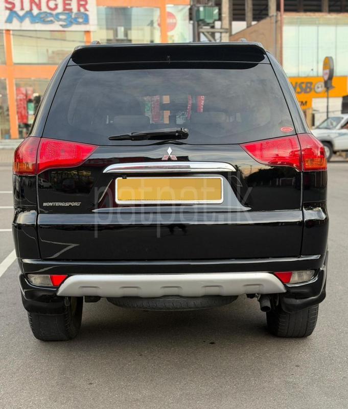 Mitsubishi Montero 2012 - பயன்படுத்தப்பட்டது SUV sale in Sri Lanka - patpat.lk