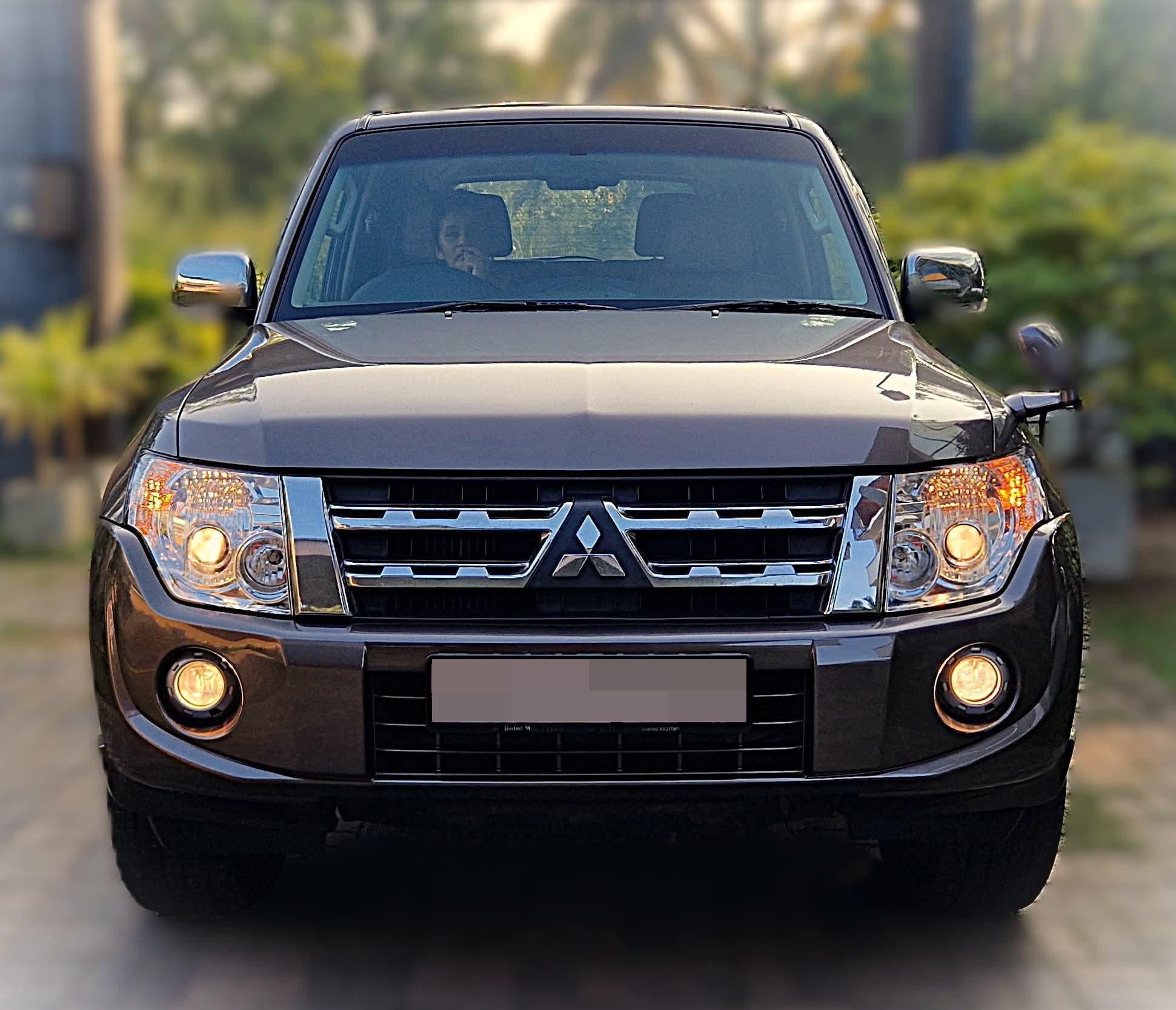 Mitsubishi Montero 2013 ads-image-1