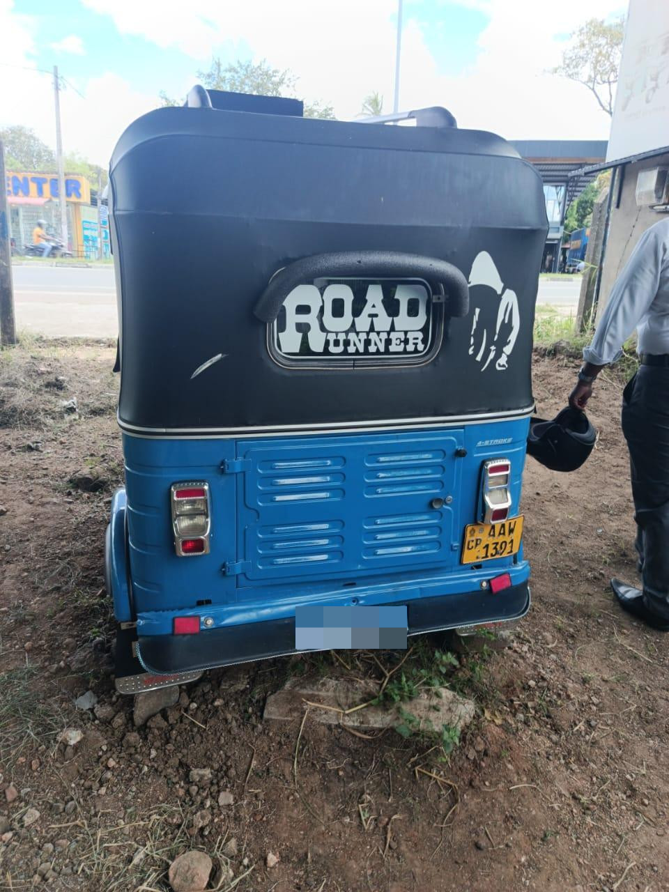 Bajaj Three Wheel 2015 - භාවිතා කරන ලද ත්‍රිරෝද රථය sale in Sri Lanka - patpat.lk