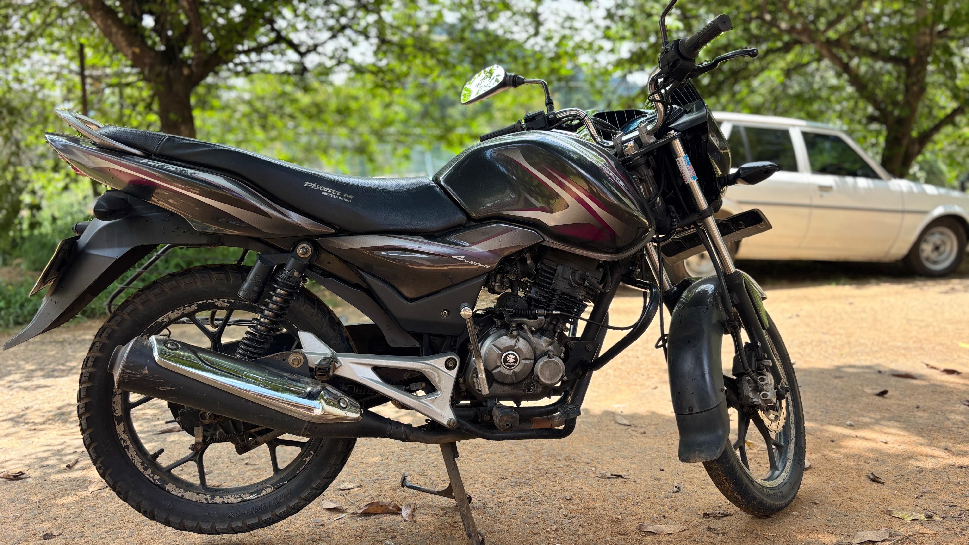 Bajaj Discover 2014 - பயன்படுத்தப்பட்டது பைக் sale in Sri Lanka - patpat.lk