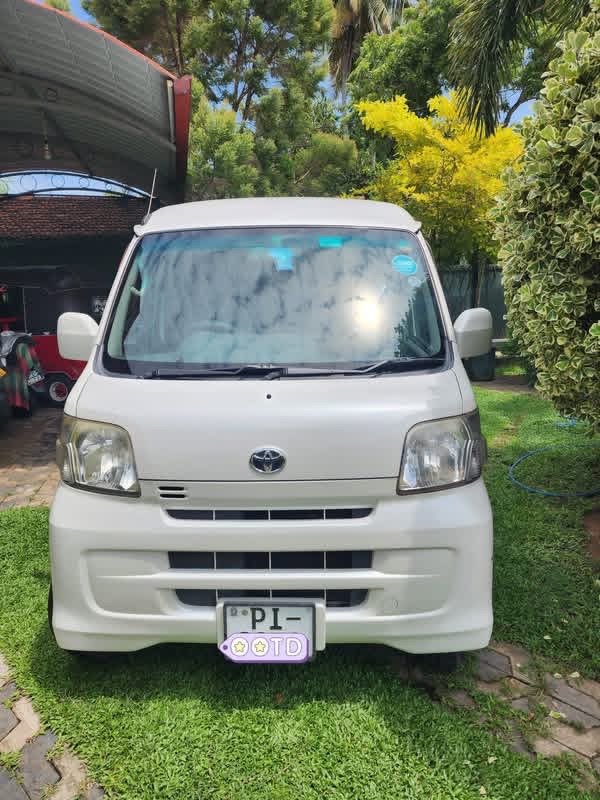 Toyota Pixis 2014 - Used Van sale in Sri Lanka - patpat.lk