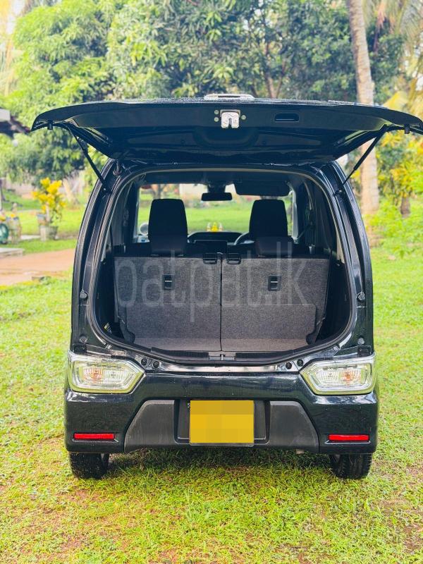 Suzuki Wagon R 2017 - பயன்படுத்தப்பட்டது கார் sale in Sri Lanka - patpat.lk