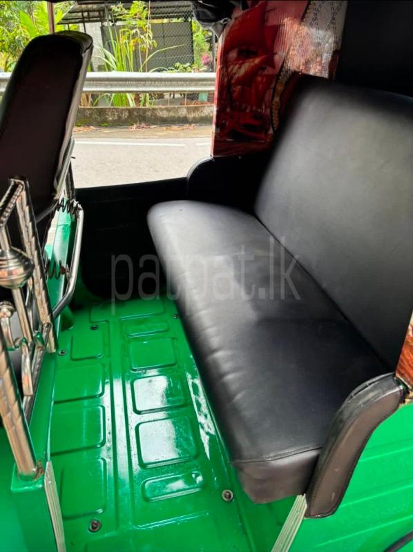 Bajaj Three Wheel 2012 - Used Three wheeler sale in Sri Lanka - patpat.lk