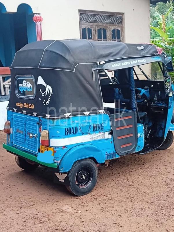 Bajaj 2 stroke 2004 - Used Three wheeler sale in Sri Lanka - patpat.lk