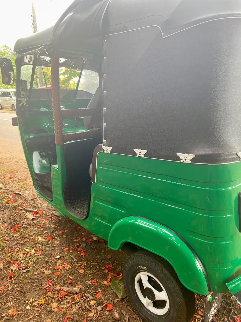 Bajaj 2 stroke 2009 - பயன்படுத்தப்பட்டது முச்சக்கர வண்டி sale in Sri Lanka - patpat.lk