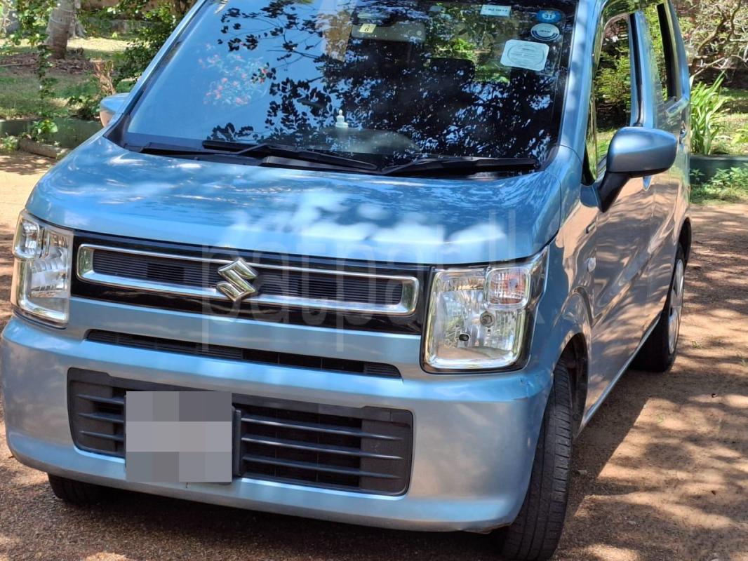 Suzuki Wagon R 2017 - பயன்படுத்தப்பட்டது கார் sale in Sri Lanka - patpat.lk