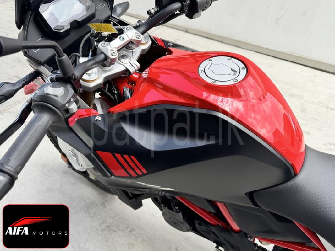 Advertisement image 6