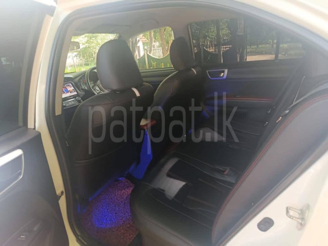 Toyota Axio 2016 - Used Car sale in Sri Lanka - patpat.lk