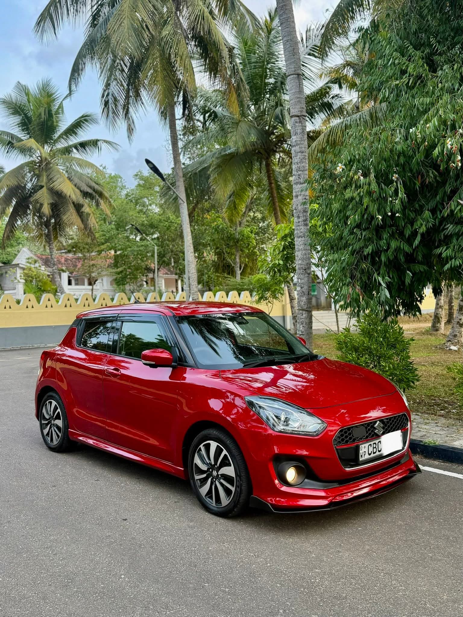 Suzuki Swift 2017 - பயன்படுத்தப்பட்டது கார் sale in Sri Lanka - patpat.lk