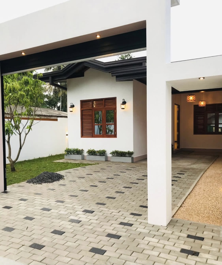House for Sale in Meegoda